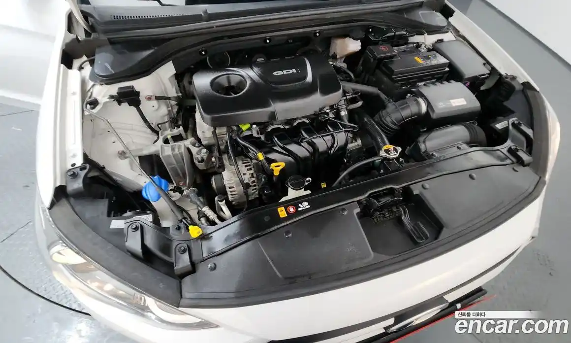 Hyundai Avante 2017 1.6 Автомат в Москве № 48626, фото 7