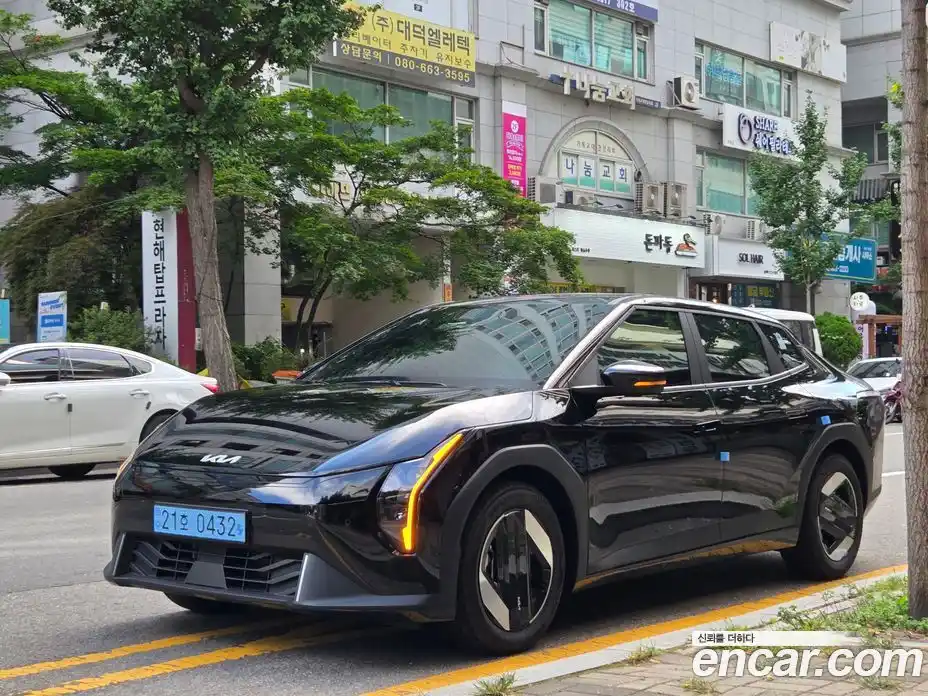 Kia EV4 2026 1.0 Автомат в Москве № 53703, фото 3