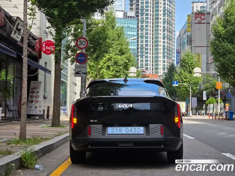 Kia EV4 2026 1.0 Автомат в Москве № 53703, фото 6