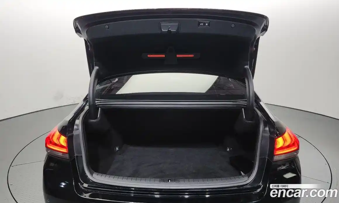 Genesis G80 2017 3.3 Автомат в Москве № 56695, фото 20