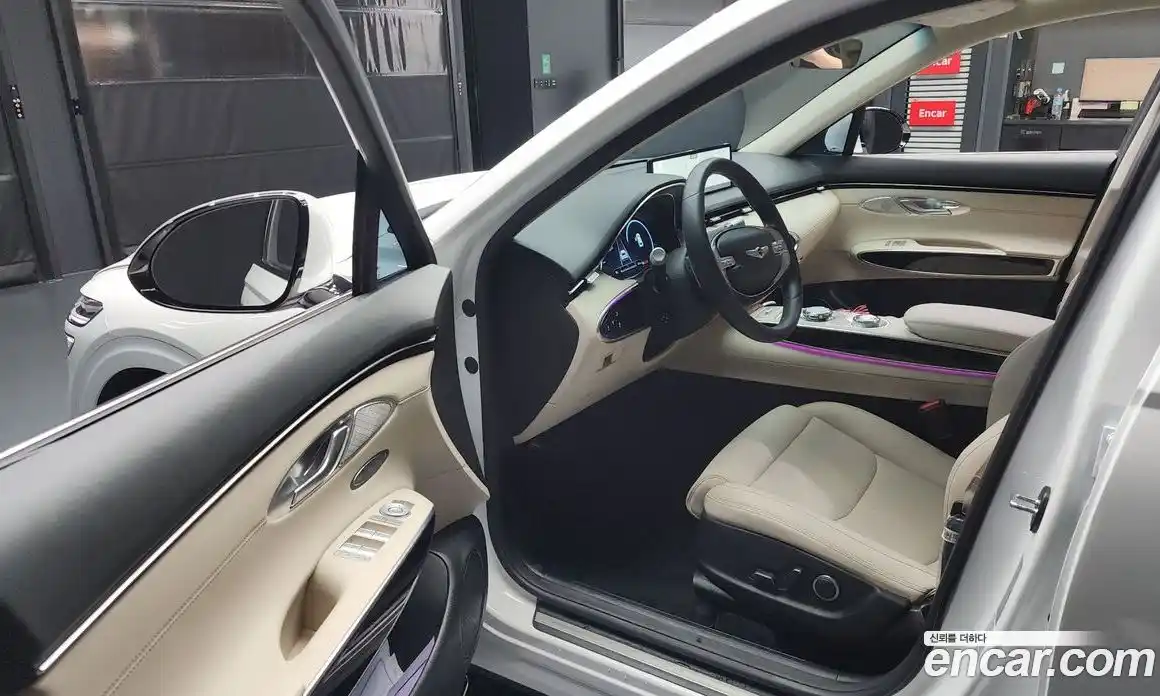 Genesis GV70 2024 2.5 Автомат в Москве № 57157, фото 15