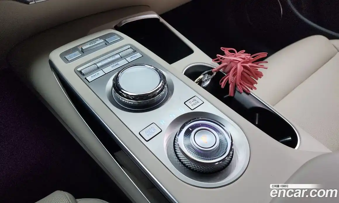 Genesis GV70 2024 2.5 Автомат в Москве № 57157, фото 16