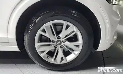 Genesis GV70 2024 2.5 Автомат в Москве № 57157, миниатюра 4