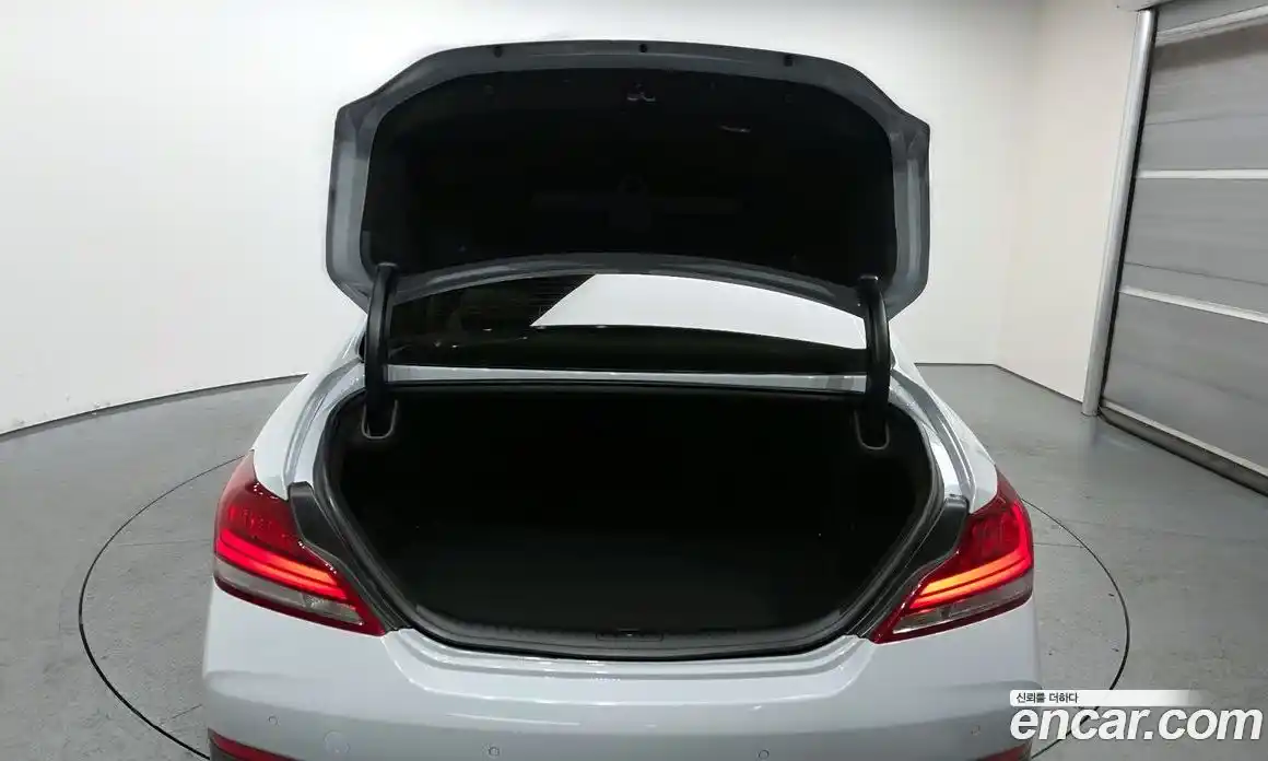 Genesis G70 2018 2.0 Автомат в Москве № 57824, фото 20