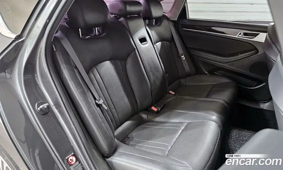 Genesis G80 2017 3.3 Автомат в Москве № 58610, фото 15