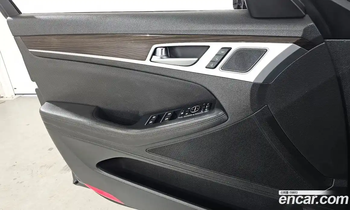 Genesis G80 2017 3.3 Автомат в Москве № 58610, фото 5