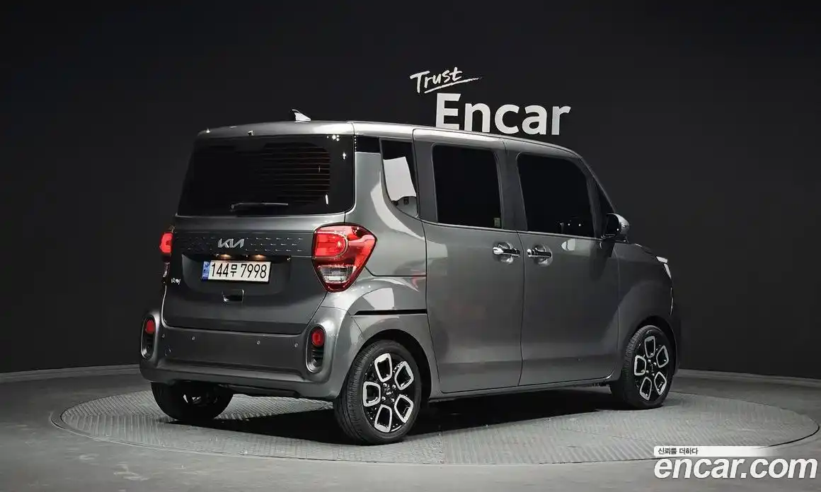 Kia Ray 2022 1.0 Автомат в Москве № 73199, фото 1