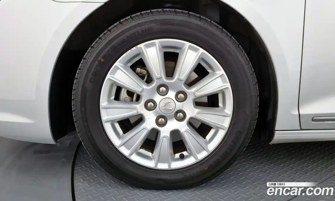 Chevrolet Alpheon 2013 2.4 Автомат в Москве № 105649, фото 17