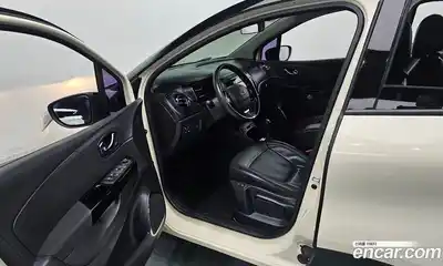 Renault QM3 2015 1.5 Автомат в Москве № 106248, миниатюра 11