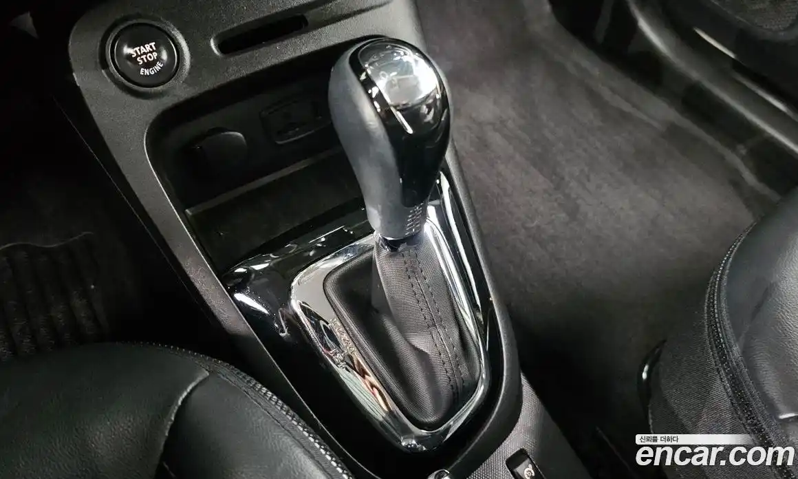 Renault QM3 2015 1.5 Автомат в Москве № 106248, фото 9