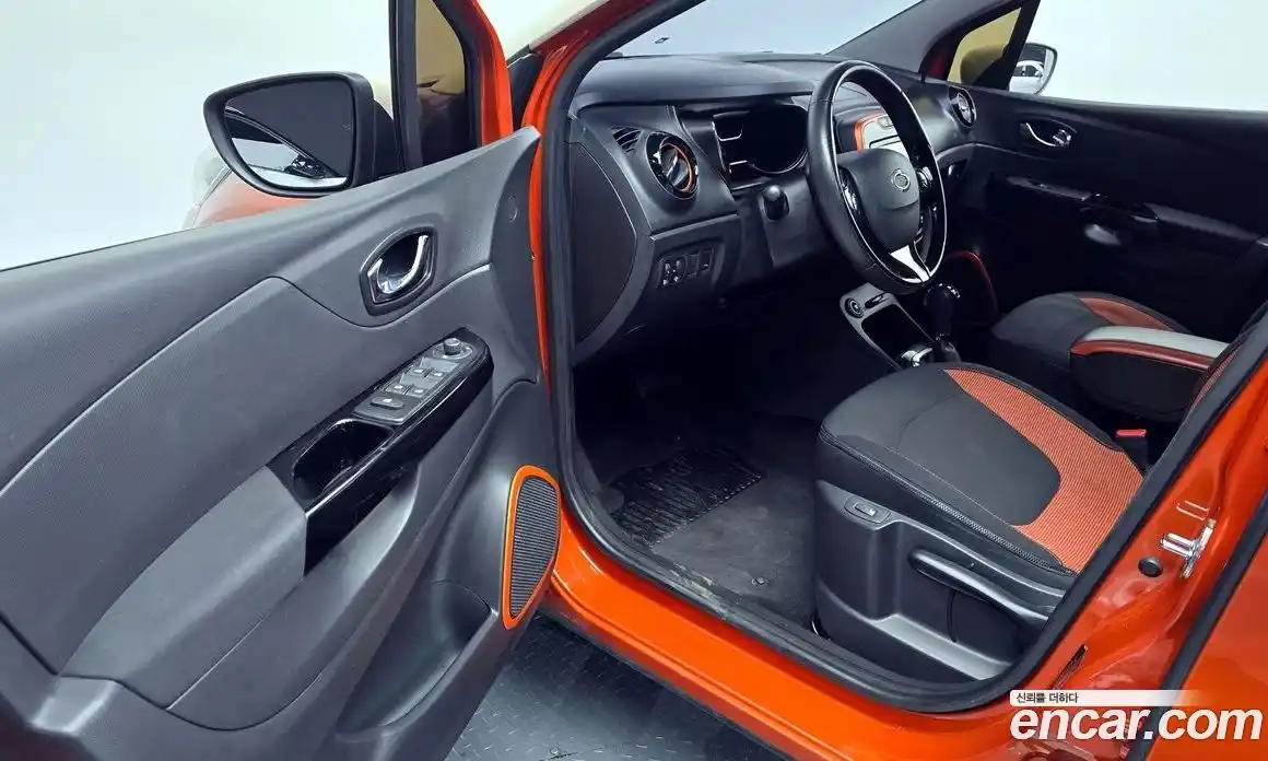 Renault QM3 2014 1.5 Автомат в Москве № 106369, фото 15