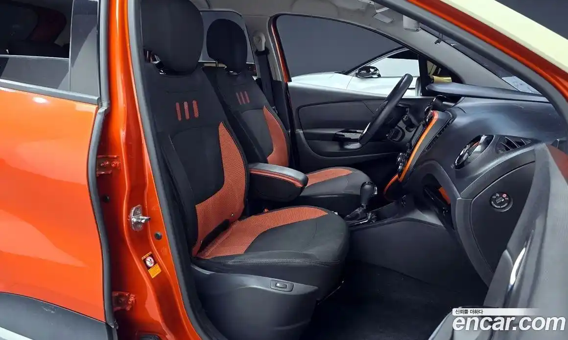 Renault QM3 2014 1.5 Автомат в Москве № 106369, фото 16