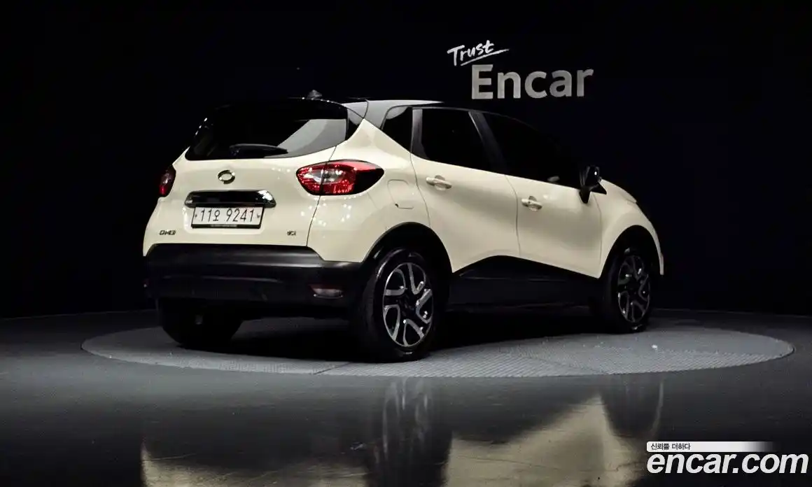 Renault QM3 2015 1.5 Автомат в Москве № 106937, фото 14