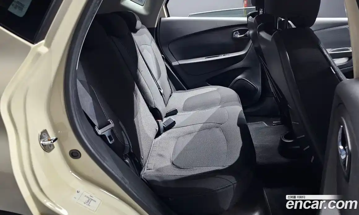 Renault QM3 2015 1.5 Автомат в Москве № 106937, фото 5