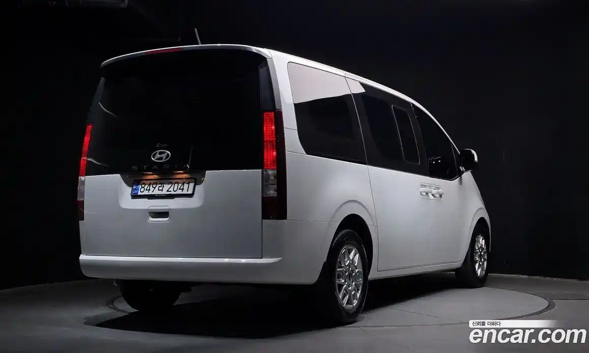 Hyundai Staria 2025 2.2 Автомат в Москве № 108328, фото 13