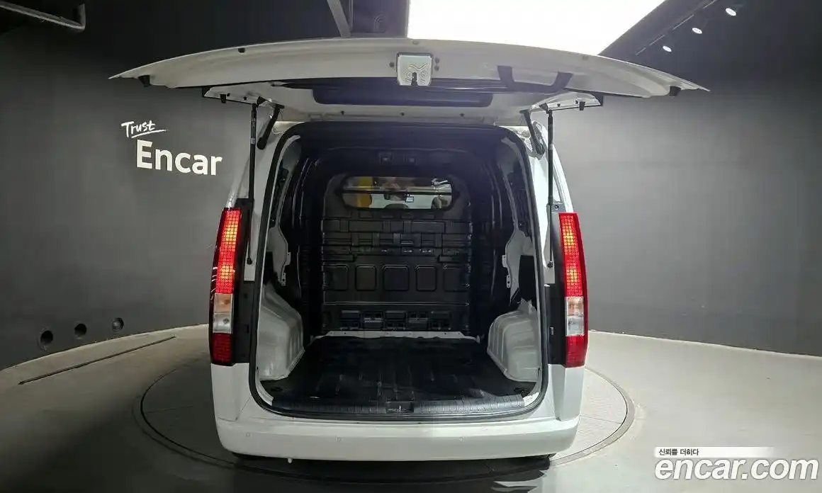 Hyundai Staria 2025 2.2 Автомат в Москве № 108328, фото 10