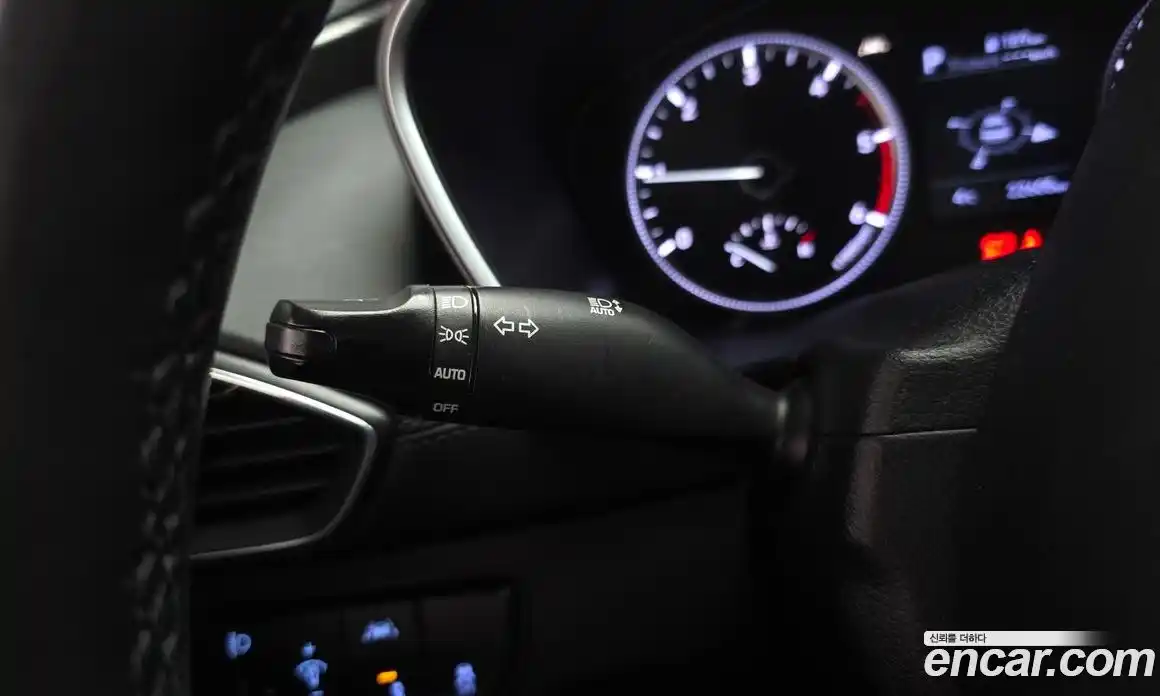 Hyundai Santa Fe 2019 2.0 Автомат в Москве № 108766, фото 14