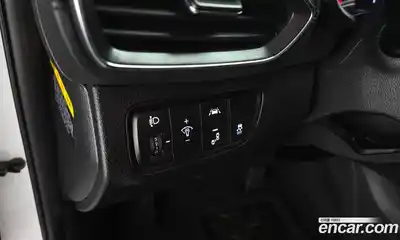 Hyundai Santa Fe 2019 2.0 Автомат в Москве № 108766, миниатюра 2