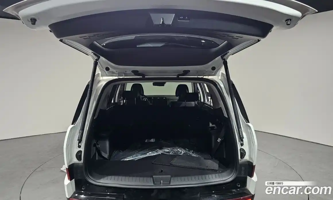 Hyundai Santa Fe 2024 2.5 Автомат в Москве № 108864, фото 15