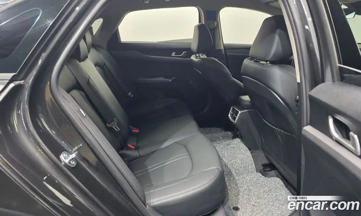 Kia K5 2025 1.6 Автомат в Москве № 114583, фото 11