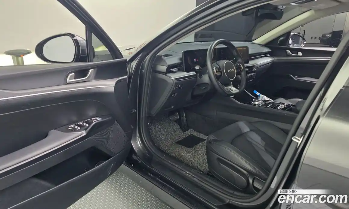 Kia K5 2025 1.6 Автомат в Москве № 114583, фото 17