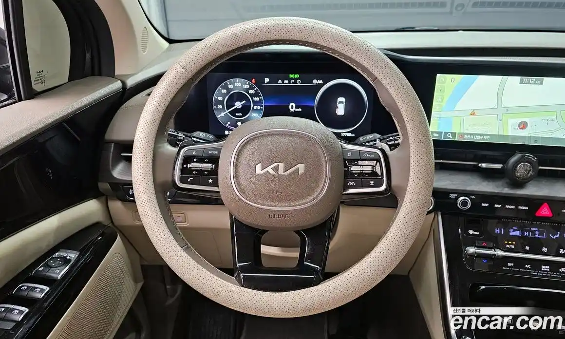 Kia Canival 2023 3.5 Автомат в Москве № 119664, фото 13