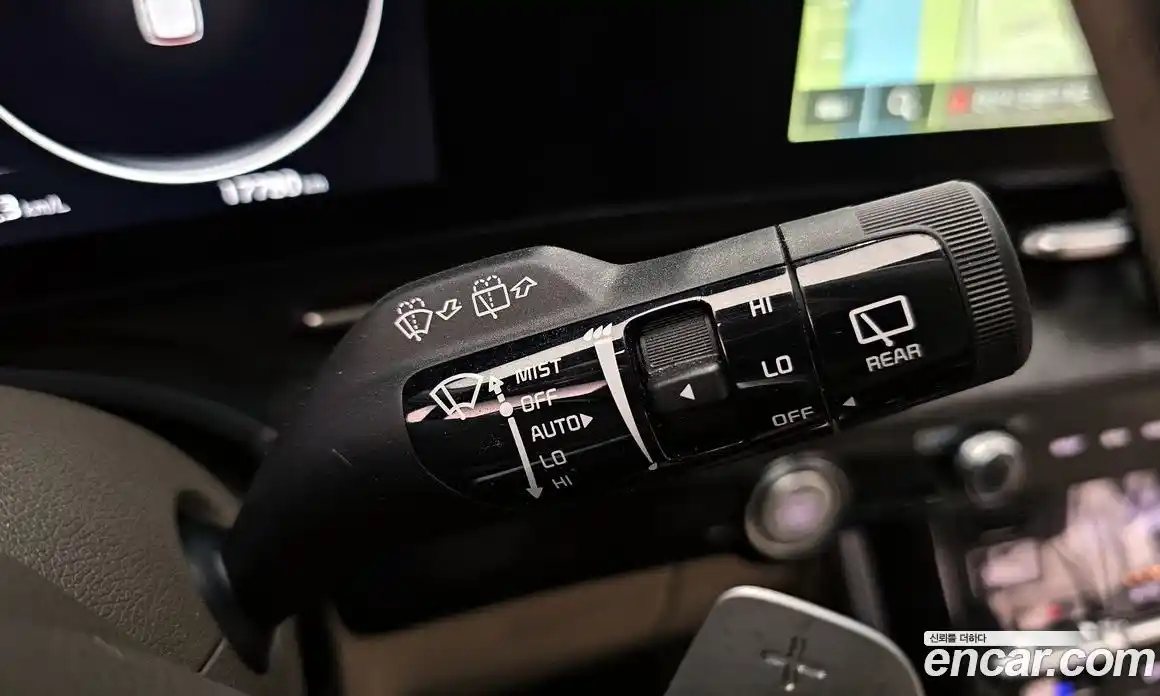 Kia Canival 2023 3.5 Автомат в Москве № 119664, фото 14