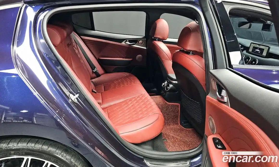 Kia Stinger 2021 3.3 Автомат в Москве № 121832, фото 11