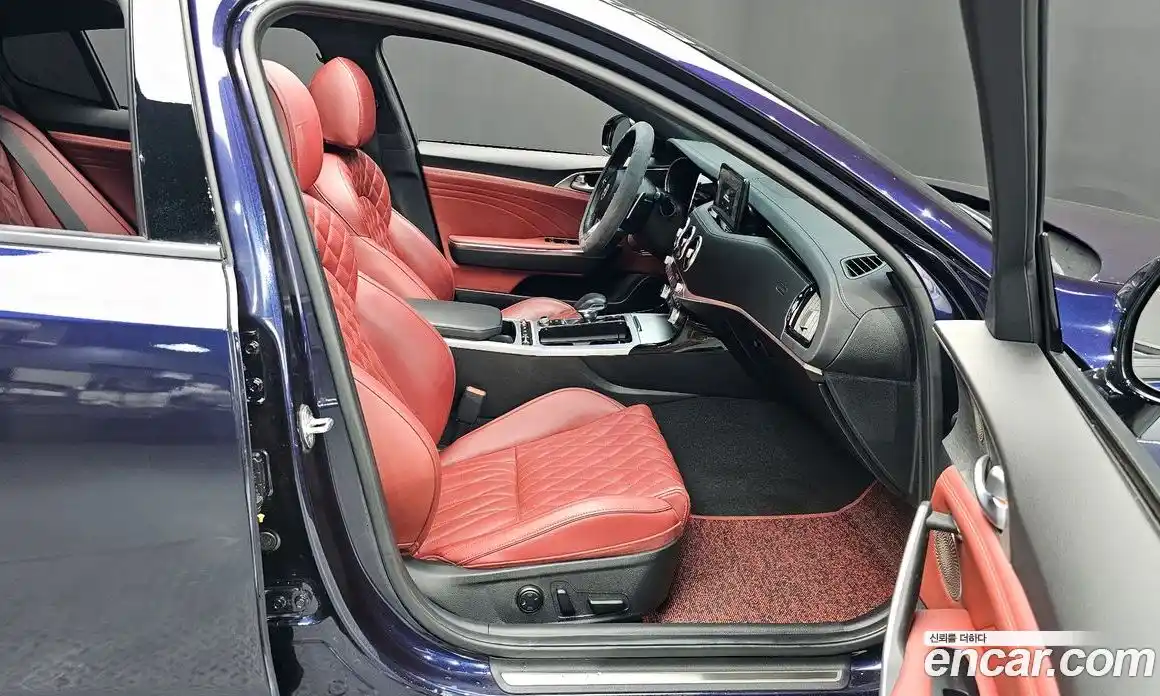 Kia Stinger 2021 3.3 Автомат в Москве № 121832, фото 10