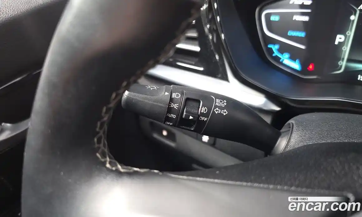 Kia Niro 2022 1.6 Автомат в Москве № 122891, фото 14