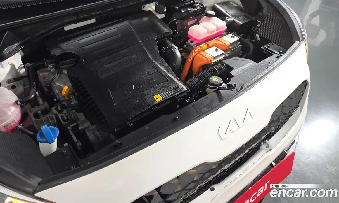 Kia Niro 2022 1.6 Автомат в Москве № 122891, фото 16