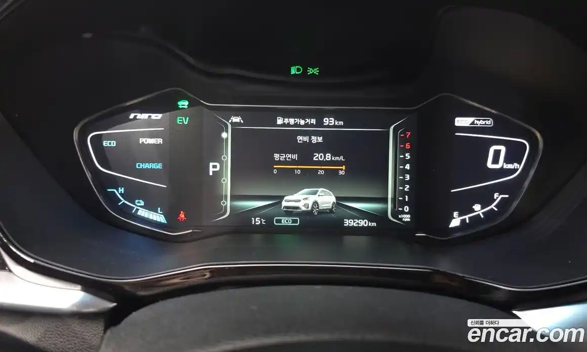 Kia Niro 2022 1.6 Автомат в Москве № 122891, фото 20