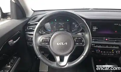 Kia Niro 2022 1.6 Автомат в Москве № 122891, миниатюра 3
