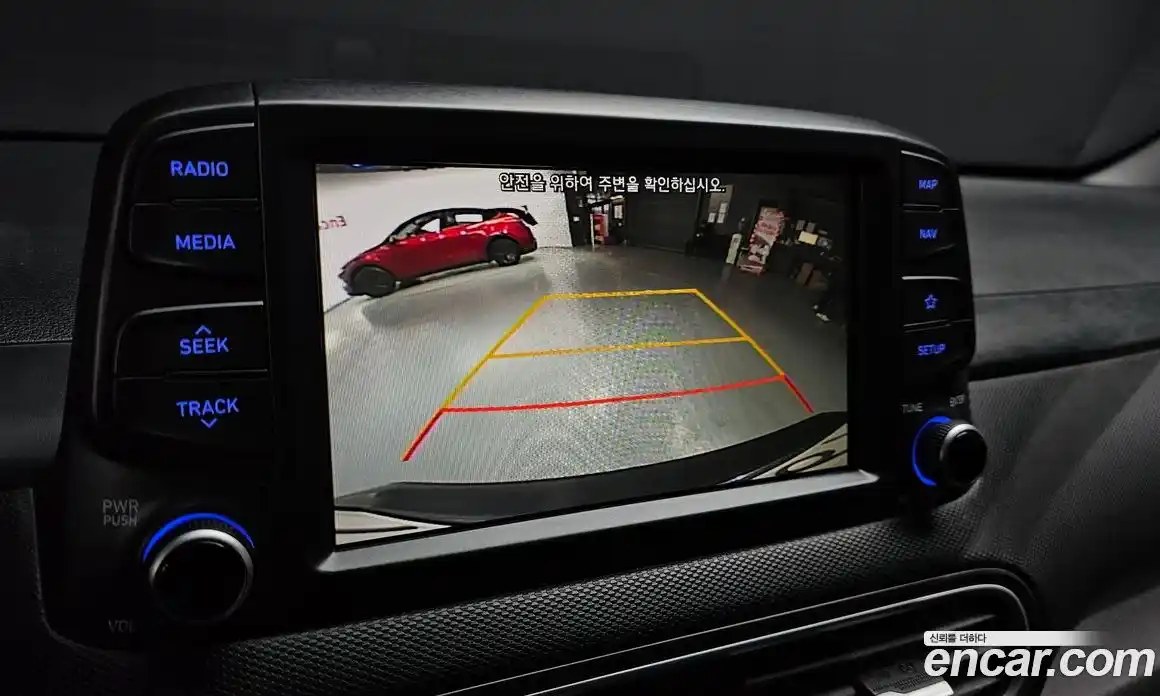 Hyundai Kona 2018 1.6 Автомат в Москве № 124897, фото 17