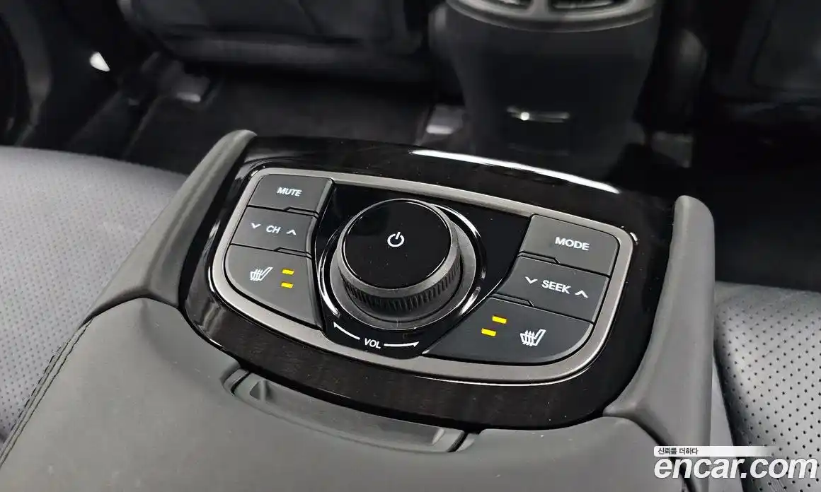 Hyundai Grandeur 2014 2.4 Автомат в Москве № 124924, фото 17