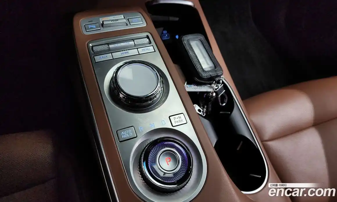 Genesis GV70 2022 2.5 Автомат в Москве № 125489, фото 3