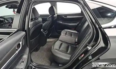 Hyundai Grandeur 2019 2.4 Автомат в Москве № 126483, миниатюра 4