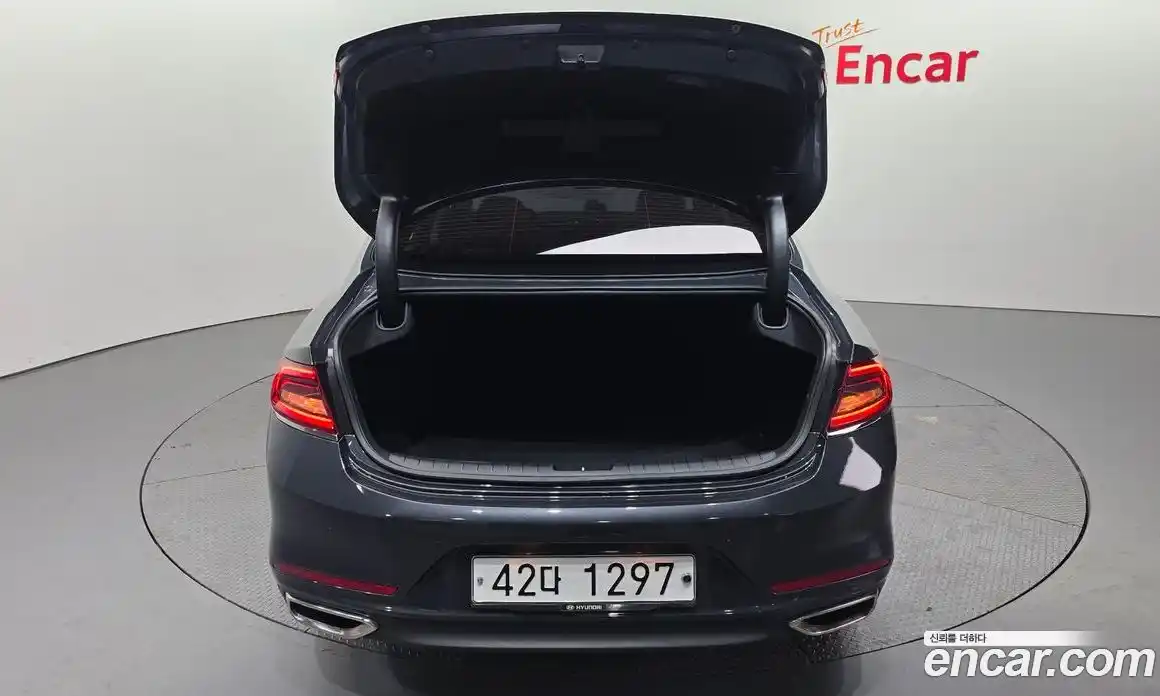 Hyundai Grandeur 2018 2.4 Автомат в Москве № 12963, фото 14