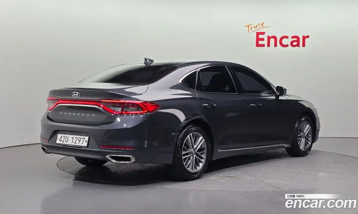 Hyundai Grandeur 2018 2.4 Автомат в Москве № 12963, фото 16