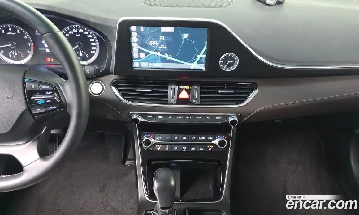 Hyundai Grandeur 2018 2.4 Автомат в Москве № 12963, фото 19