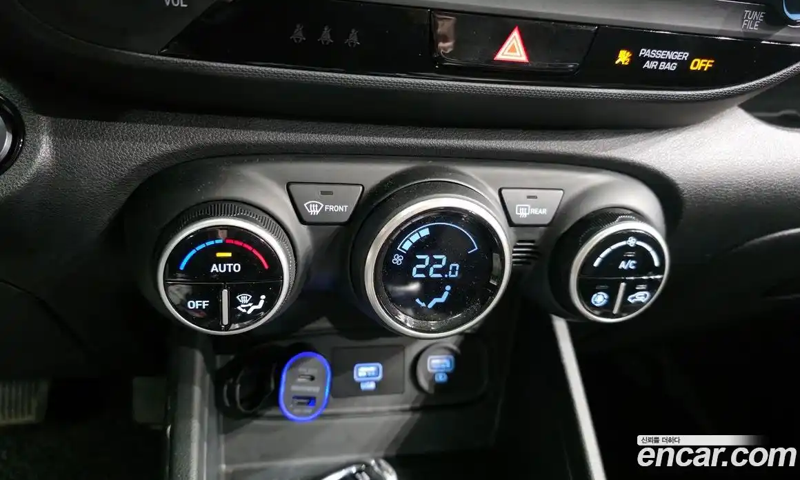 Hyundai Venue 2020 1.6 Автомат в Москве № 130606, фото 13