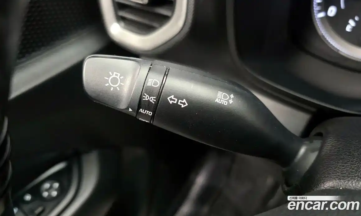 Hyundai Venue 2020 1.6 Автомат в Москве № 130606, фото 17