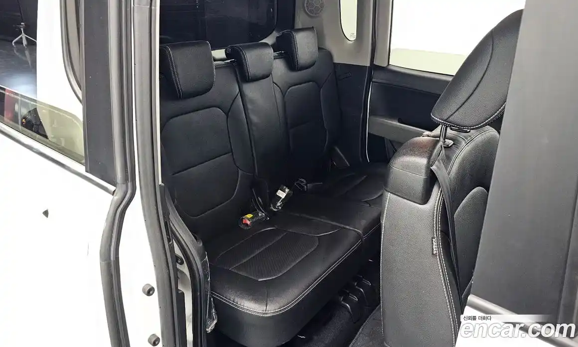 Kia Ray 2023 1.0 Автомат в Москве № 130636, фото 11