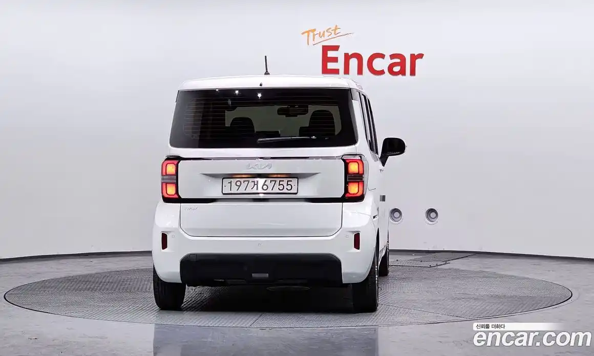 Kia Ray 2023 1.0 Автомат в Москве № 130636, фото 4