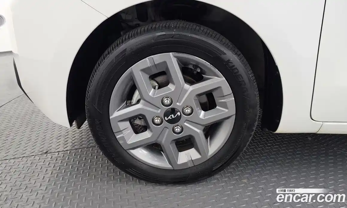 Kia Ray 2023 1.0 Автомат в Москве № 130636, фото 5