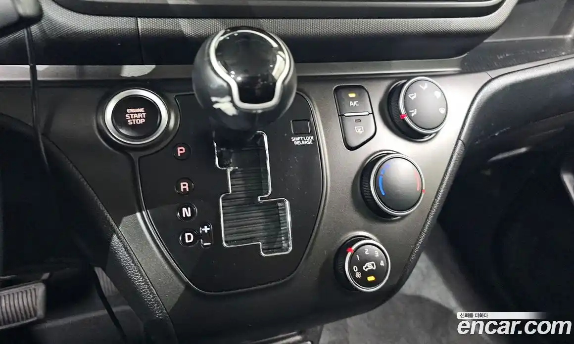 Kia Ray 2023 1.0 Автомат в Москве № 130636, фото 9