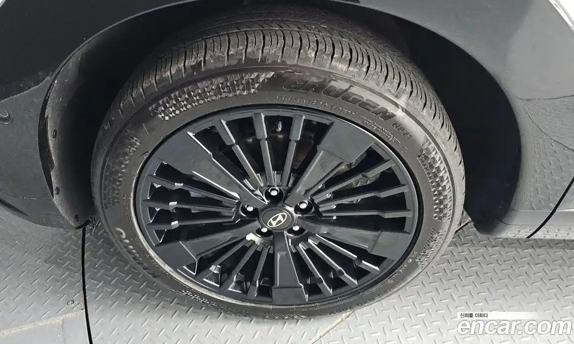 Hyundai Santa Fe 2024 1.6 Автомат в Москве № 130641, фото 5