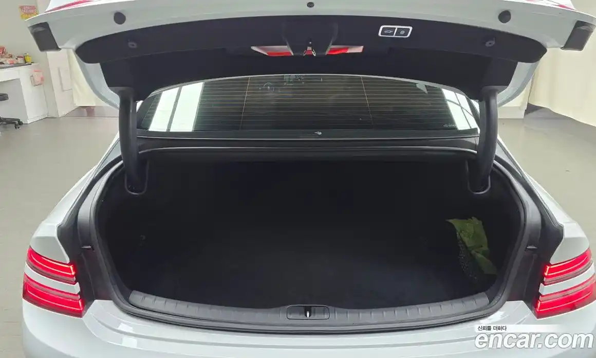 Genesis G80 2023 2.5 Автомат в Москве № 13388, фото 12