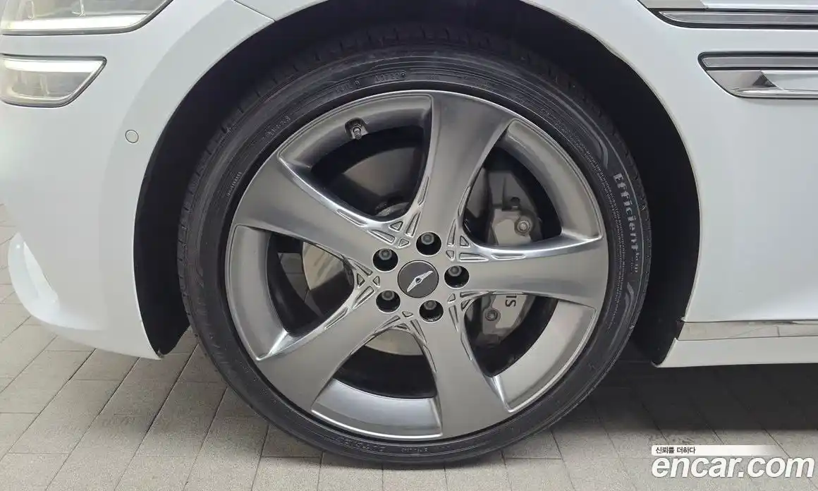 Genesis G80 2023 2.5 Автомат в Москве № 13388, фото 19