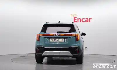 Kia Seltos 2023 2.0 Автомат в Москве № 134054, миниатюра 4